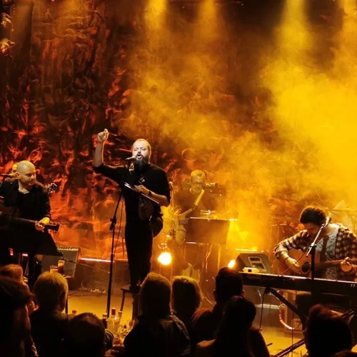 Γιώργος Νικηφόρου Ζερβάκης, Αργύρης Λούλατζης και Παντελής Κυραμαργιός στο Club του "Σταυρού του Νότου"