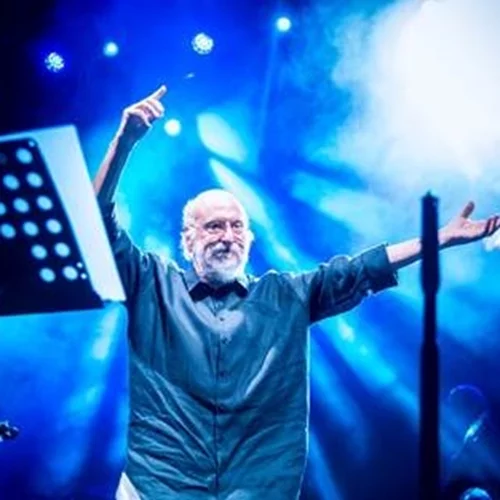 O Διονύσης Σαββόπουλος έρχεται στο Rockwave για τα 30 χρόνια του φεστιβάλ