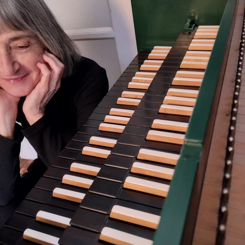 Η Κατερίνα Κτώνα περιπλανιέται "Στους λαβυρίνθους της αγάπης"