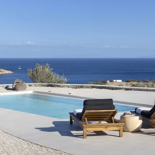 "Fos Collection": Η σύγχρονη όψη της κυκλαδίτικης ευδαιμονίας