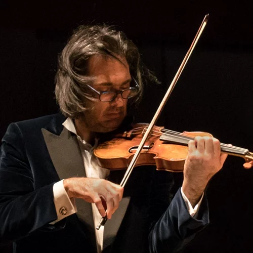 Ο Λεωνίδας Καβάκος επιστρέφει για μια μοναδική συναυλία με τον εκλεκτό πιανίστα Ενρίκο Πάτσε