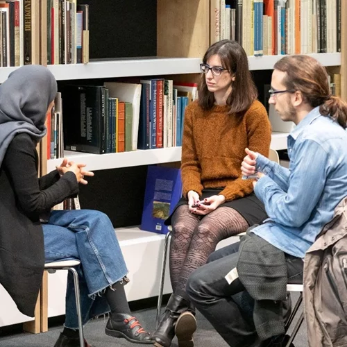 Τα βιβλία μιλούν σε αυτή τη βιβλιοθήκη του Ίδρυματος Γουλανδρή