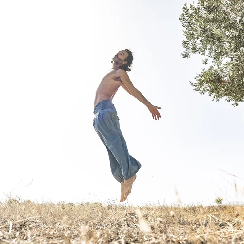 Πρεμιέρα για τις "Ρίζες" του Θανάση Ευθυμιάδη