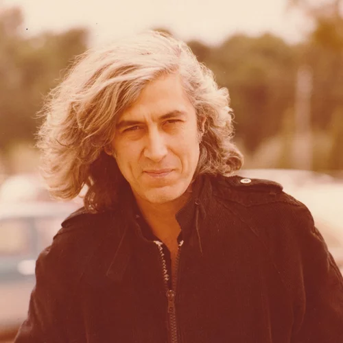 "Σ’ ευχαριστώ Λουκιανέ": Γιασεμί Κηλαηδόνη, Σπύρος Γραμμένος, Νάντια Κοντογεώργη και Μανώλης Φάμελλος για τον δικό τους Λουκιανό