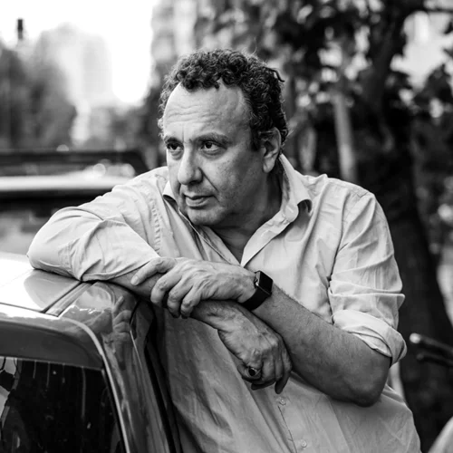 Χρήστος Χωμενίδης: "Θέλω οι θεατές να βγουν από το θέατρο με μια αίσθηση χαράς της ζωής, σαν να έχουν βγει από ένα γλέντι"