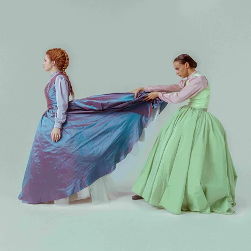 Τι συνέβη στη "Βουργουνδία"; Η θεατρική ομάδα Αθώο Σώμα απαντά