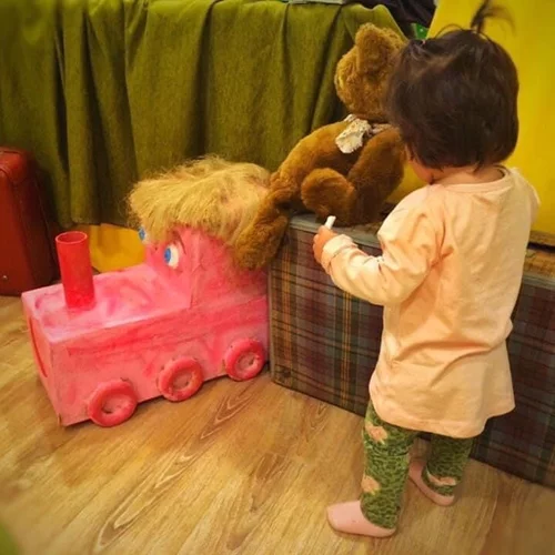 Παραστάσεις για βρέφη στο θέατρο Olvio