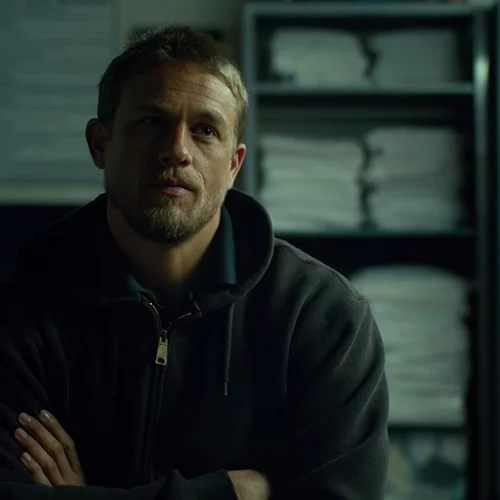 O Τσάρλι Χάναμ υποδύεται το νέο "Monster" της ανθολογίας του Ράιαν Μέρφι