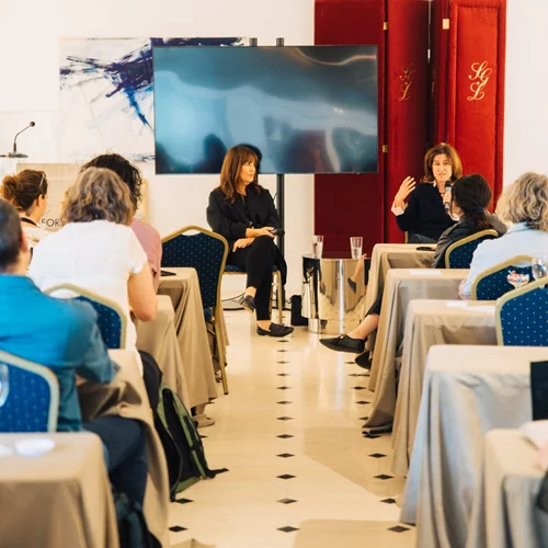 Athens Film Office: Η Αθήνα στο επίκεντρο των διεθνών κινηματογραφικών και τηλεοπτικών παραγωγών μέσω του "The Owl"