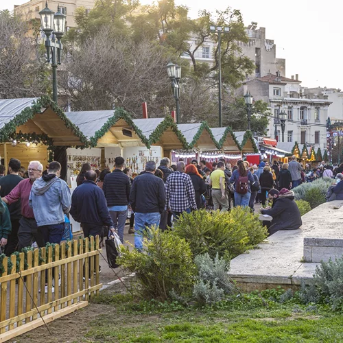 10+1 tips για να ζήσετε τα πιο μαγικά Χριστούγεννα στην πόλη