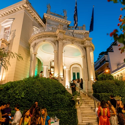 Πώς η τέχνη πρωτοπορεί στην αντιμετώπιση της κλιματικής αλλαγής; Η Victoria Siddall και το Μουσείο Κυκλαδικής Τέχνης απαντούν