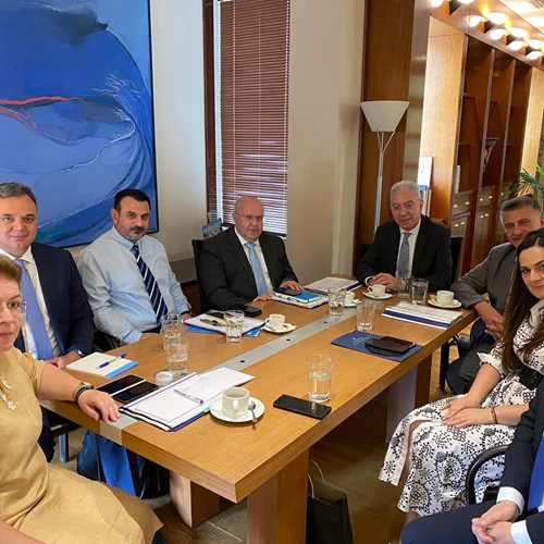 Συνάντηση της Λίνας Μενδώνη και του Υπουργού Παιδείας της Κύπρου με αφορμή την επίσημη επίσκεψή του στην Αθήνα