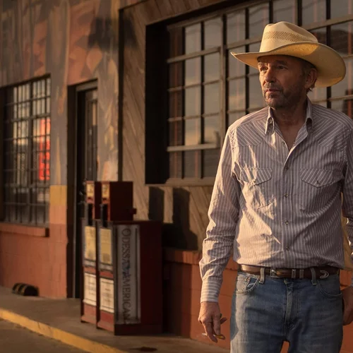 Το "Landman" κάνει πρεμιέρα σήμερα (19/11) στην COSMOTE TV