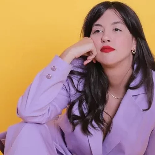 Η Κρίστελ Καπερώνη δεν υπήρξε ποτέ χωρίς την τέχνη: Η σχέση ζωής με το θέατρο, η ενηλικίωση μέσα από τον "Νιζίνσκι" και η ένοχη απόλαυσή της