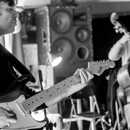 To ντουέτο του Μπάμπη Παπαδόπουλου στο "ΙΛΙΟΝ plus"