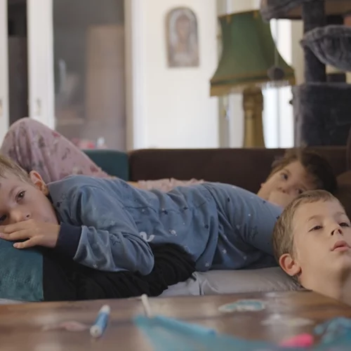 "Mommies": Ένα τρυφερό ντοκιμαντέρ για τις λιγότερο ορατές μητρότητες