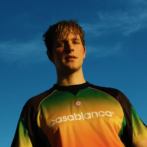 Leon Of Athens, "ΤΙ ΝΑ ΝΑΙ ΑΥΤΟ" που σε κάνει να ερωτεύεσαι τη μουσική απ' την αρχή;