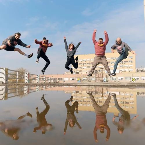 Γλέντι σε carnival και balkan edition με τους Banda Entopica στο Κύτταρο