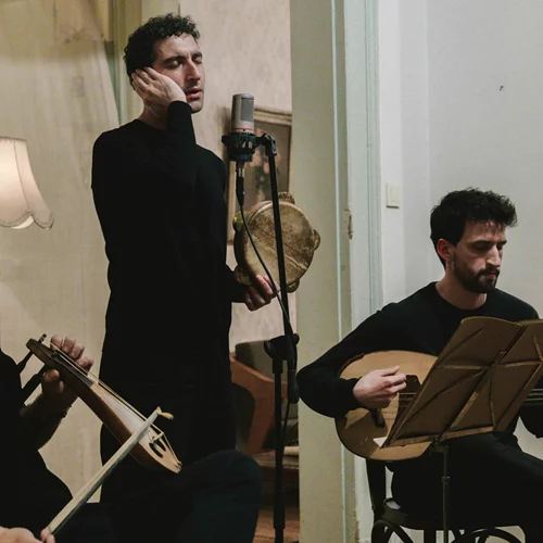 Μουσική των καφενείων της Πόλης στο Ov Off Studio