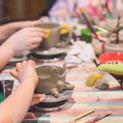 Το Arch Studio Art Space προσφέρει δωρεάν εργαστήρια για παιδιά και ενήλικες