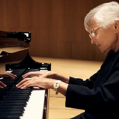 Ruth Slenczynska: Ποια είναι η πιανίστρια που βγάζει νέο δίσκο στα 97 της