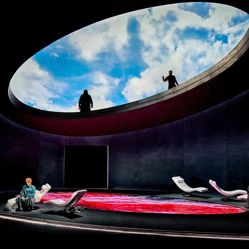 "Τριστάνος και Ιζόλδη" και "Ιπτάμενος Ολλανδός": Θαυμάσιες παραγωγές στο Φεστιβάλ Μπάυρωυτ πυροδοτούν συζητήσεις για το Regietheater