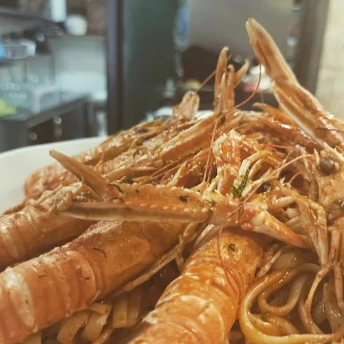 Ψάρι Ψάρι: Γεύση Κυκλάδων στην Αγία Παρασκευή