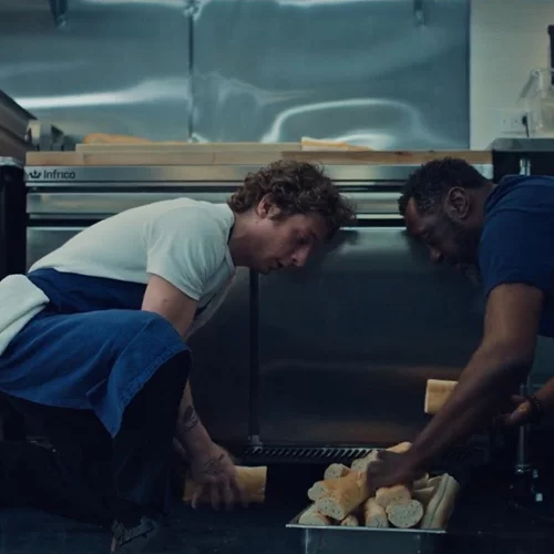 Ιούλιος στο Disney+ με "The Bear", νέους "Simpsons" και πολλά ακόμα