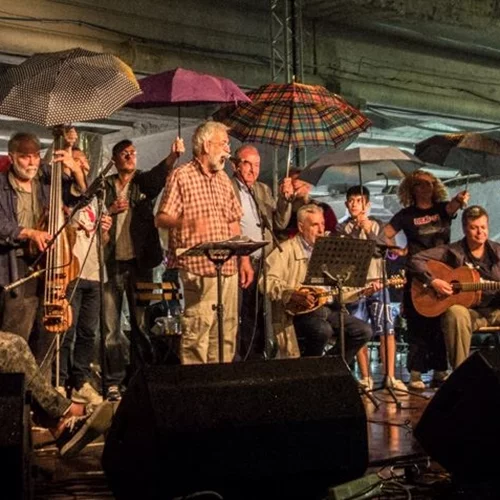 Χειμερινοί Κολυμβητές: "Είπαμε να μην κάνουμε δίσκο, πριν ξεκαθαρίσει η κατάσταση μ' αυτούς που εκμεταλλεύονται τους δίσκους μας"