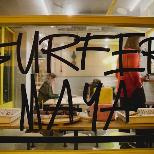 Το "Surfer Maya" σερβίρει ποντιακό bar food