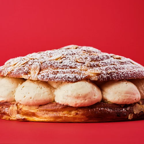 Πασχαλινά αβγά και τσουρέκια για… μεγάλα παιδιά στα ζαχαροπλαστεία της Αθήνας