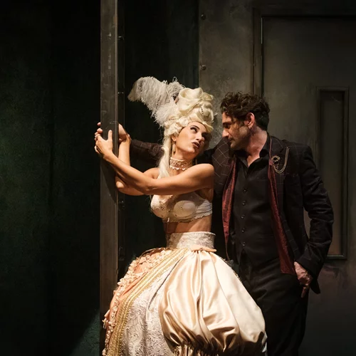 "O Μισάνθρωπος" του Γιάννη Κακλέα επιστρέφει στο θέατρο Εμπορικόν