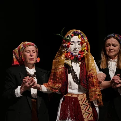 Με μεγάλη επιτυχία ολοκληρώθηκε το πρώτο Διαβαλκανικό Φεστιβάλ Αρχαίου Δράματος της Περιφέρειας Αττικής