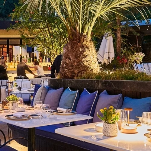 Και κάπως έτσι, το Cash επιστρέφει δυναμικά στα γαστρονομικά ραντάρ μας