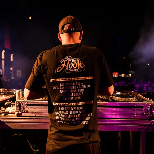 Το Off the Hook 2024 στρέφει όλα τα φώτα στη hip hop σκηνή