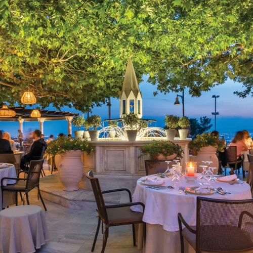 Στο "Ελαίας Γη" απολαύσαμε γεύσεις Ελλάδας στο πλέον δροσερό σκηνικό