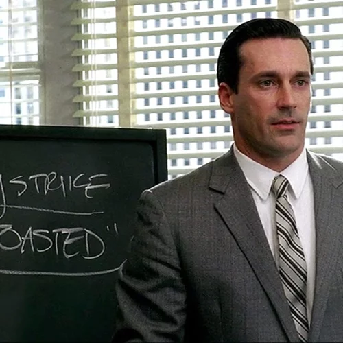 "Mad Men": Γιατί η καμπάνια της Lucky Strike ήταν το τέλειο μέσο για να μας συστηθεί ο Ντον Ντρέιπερ