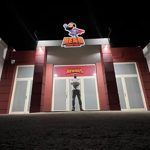 Το Hero District είναι το πρώτο μουσείο με υπερήρωες στην Ελλάδα
