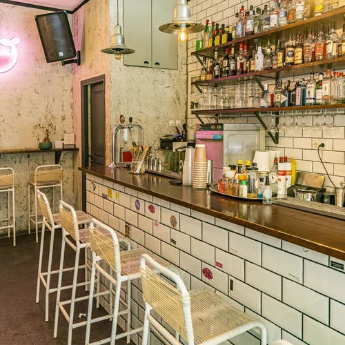 Για bar hopping στην Ασκληπιού