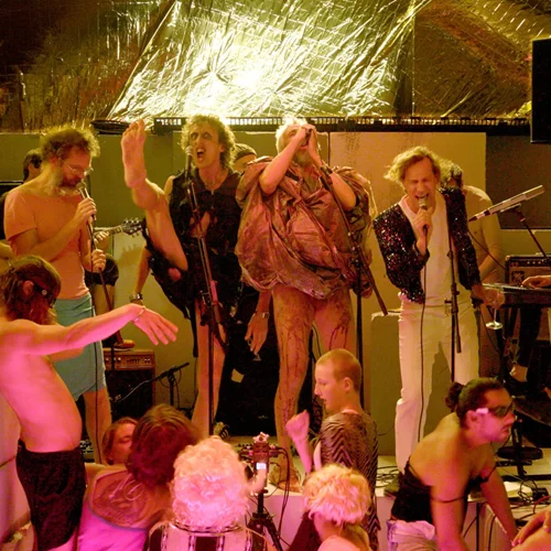 H K-Gold Temporary Gallery γιορτάζει 10 χρόνια σύγχρονης τέχνης στη Λέσβο