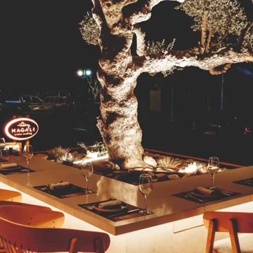 "Magali", Ελούντα