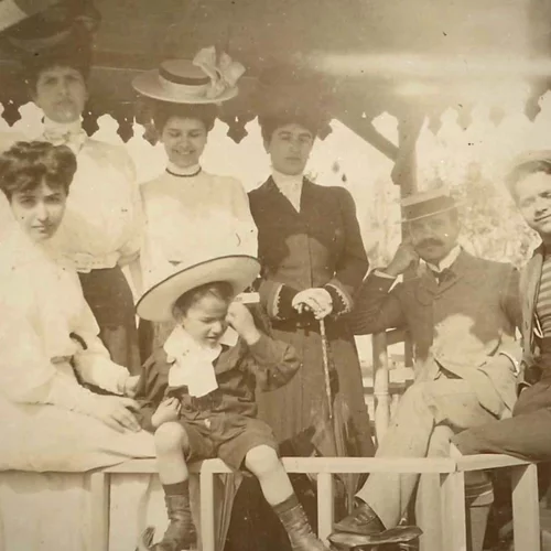 ERTFLIX: Η ιστορία της Ελλάδας στο "COSMOTE HISTORY Ντοκιμαντέρ"