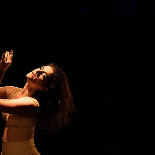 Η Ιόλη Φιλιππακοπούλου για τα μαθήματα κινησιολογίας και Ιntimacy Coordination | Μια θέση για την οποία στην Ελλάδα δεν έχει βγει ακόμα αγγελία