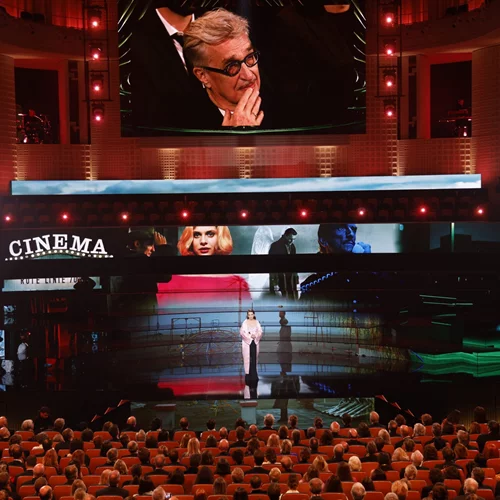 Το "α" βρίσκεται στα 38α Βραβεία Ευρωπαϊκού Κινηματογράφου στο Βερολίνο