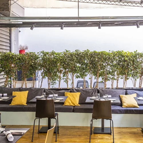 Το "Esthio" φέρνει τη γεύση των Βαλκανίων στο Κουκάκι