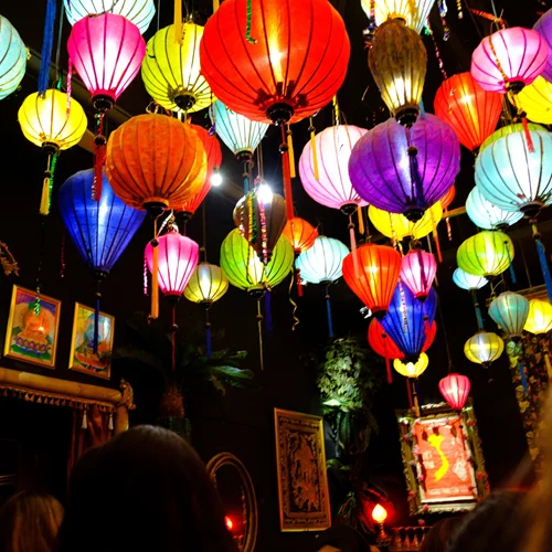 Buba Night Market: Το ξεχωριστό soirée επιστρέφει στο "Buba Bistrot Exotique" με γιορτινή διάθεση