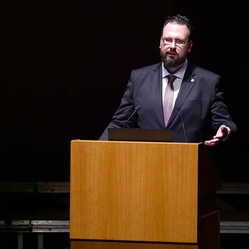 Αλέξανδρος Χαρκιολάκης: "Ο Σύλλογος "Οι Φίλοι της Μουσικής" θα έκανε και εκδήλωση με χιπ χοπ. Δεν έχουμε βρει ακόμα το κατάλληλο πλαίσιο"