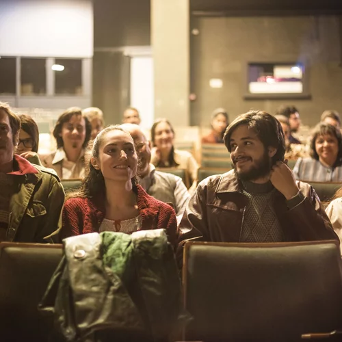 Απόψε (20/4) στην TV: ιστορία και κωμωδία