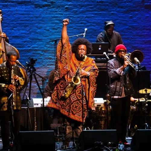 Kamasi Washington και Sun Ra Arkestra: Οι θρύλοι της σύγχρονης τζαζ έρχονται στο CT Theater