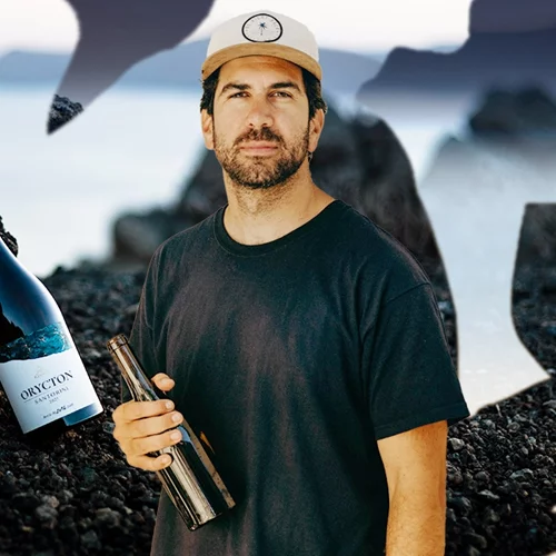 Για τον Μιχάλη Κούλογλου, η Σαντορίνη δεν είναι "ευκαιρία" αλλά τόπος ζωής